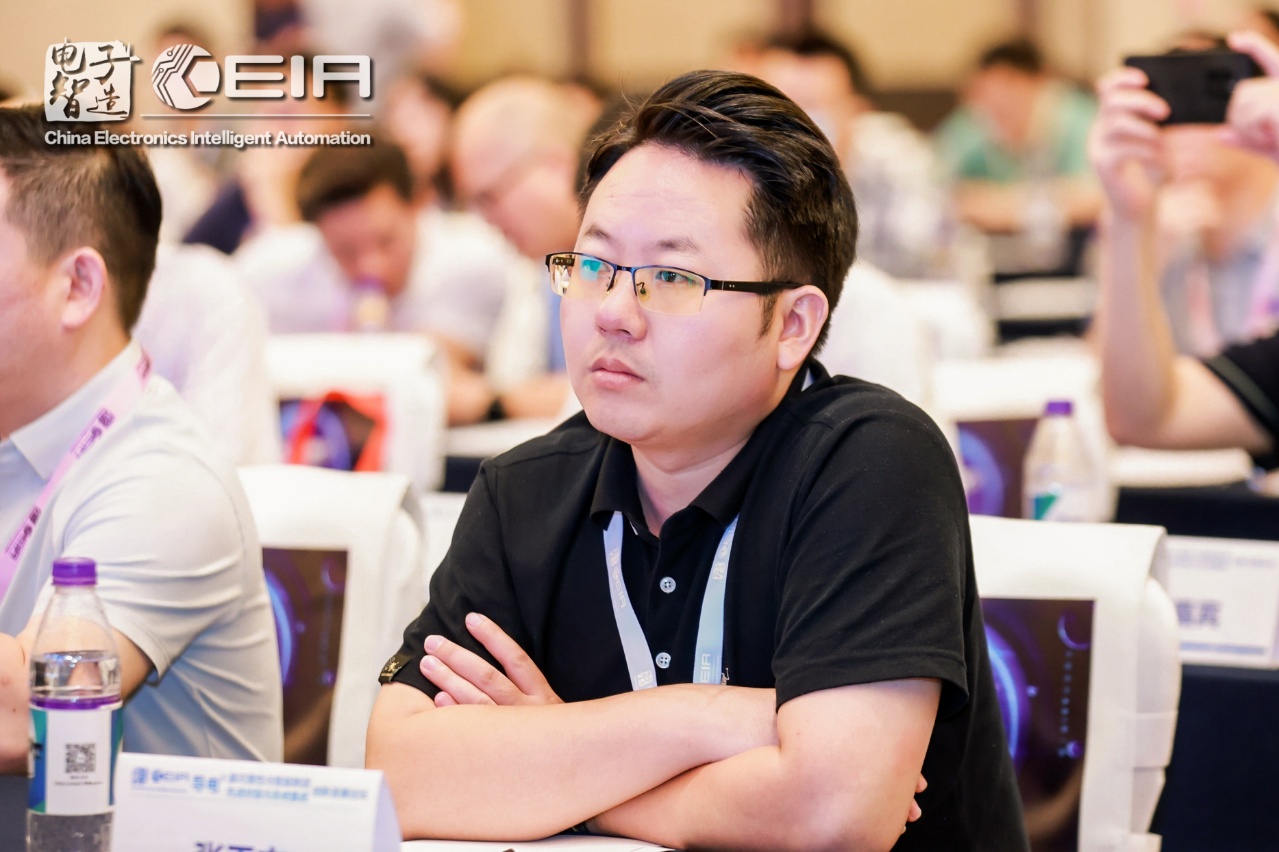 我可以制定一份项目风险预警+进度可视化管理