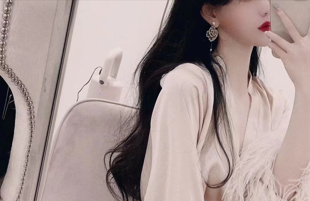 我可以全天12小时陪聊天，倾听