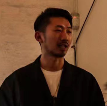 我可以可以完成一张年终总结单页海报的设计