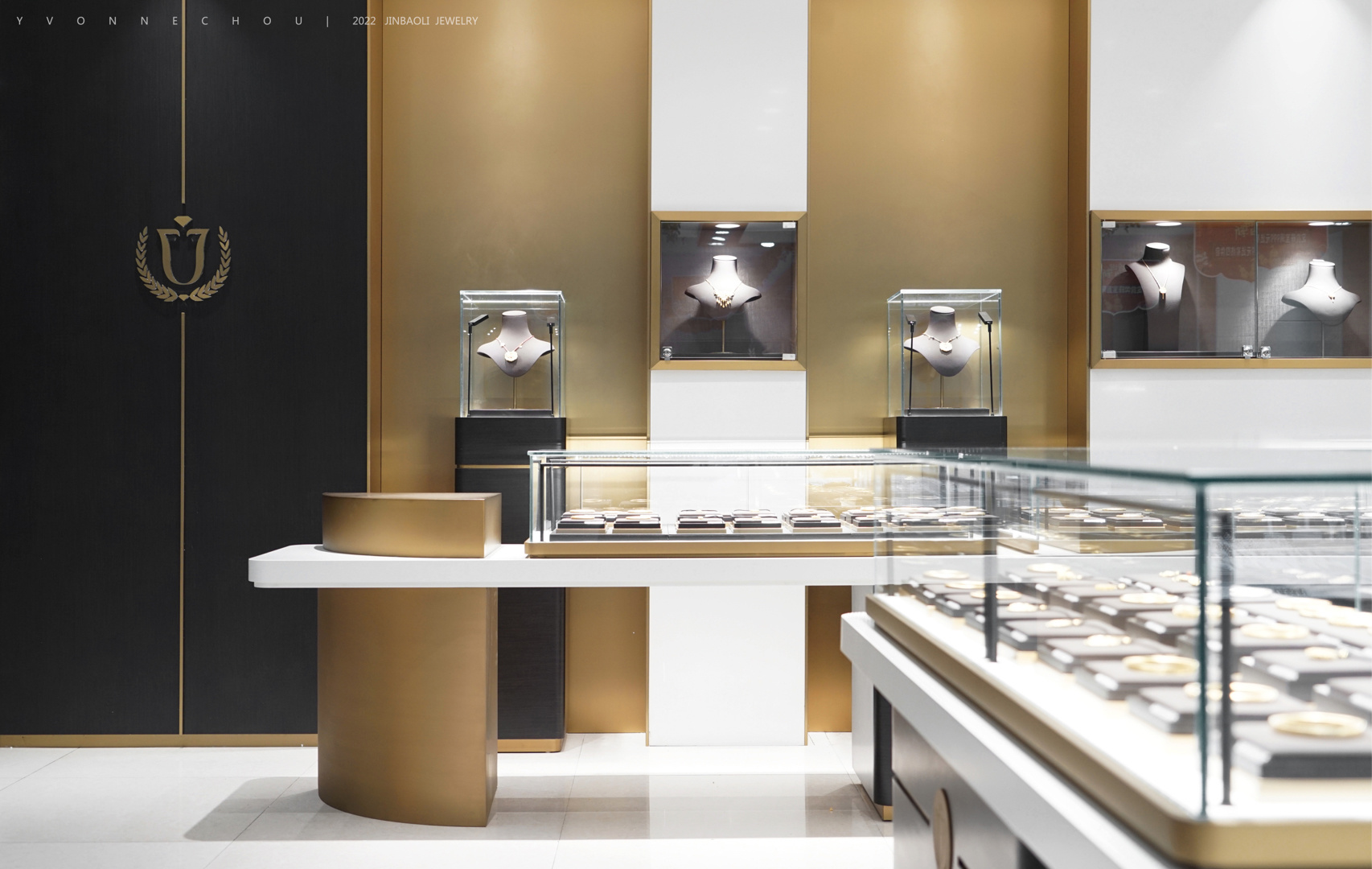 我可以独立完成布局空间设计，效果图，施工图，能熟练掌握3dmax cad ps cdr ai设计软件