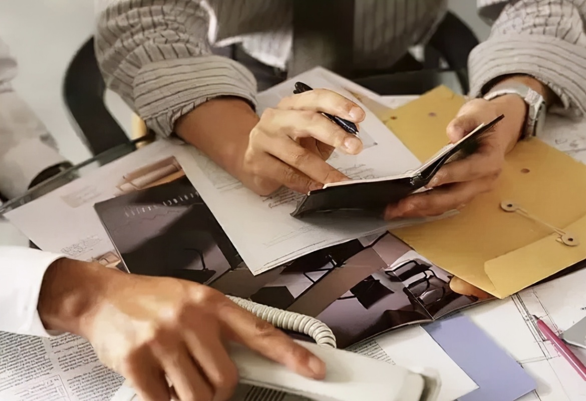 我可以同时跟进16家家电工厂的外贸订单管理工作