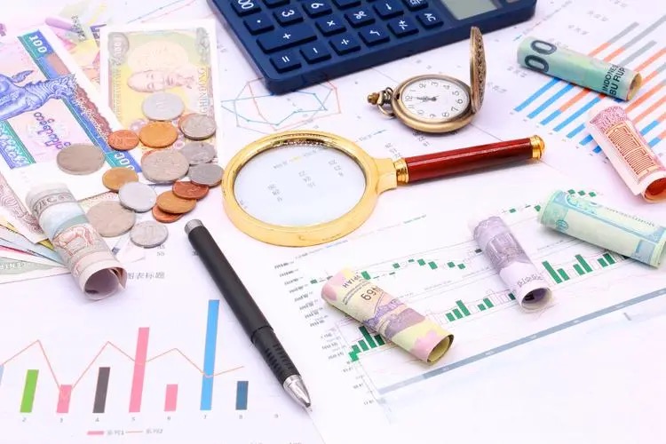 我可以完成1整套的账务处理，进行财务数据分析