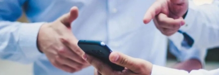 我可以设计产品并输出产品原型，也可以快速组建一支技术团队开发web、App、微信小程序形式的各类网站系统。