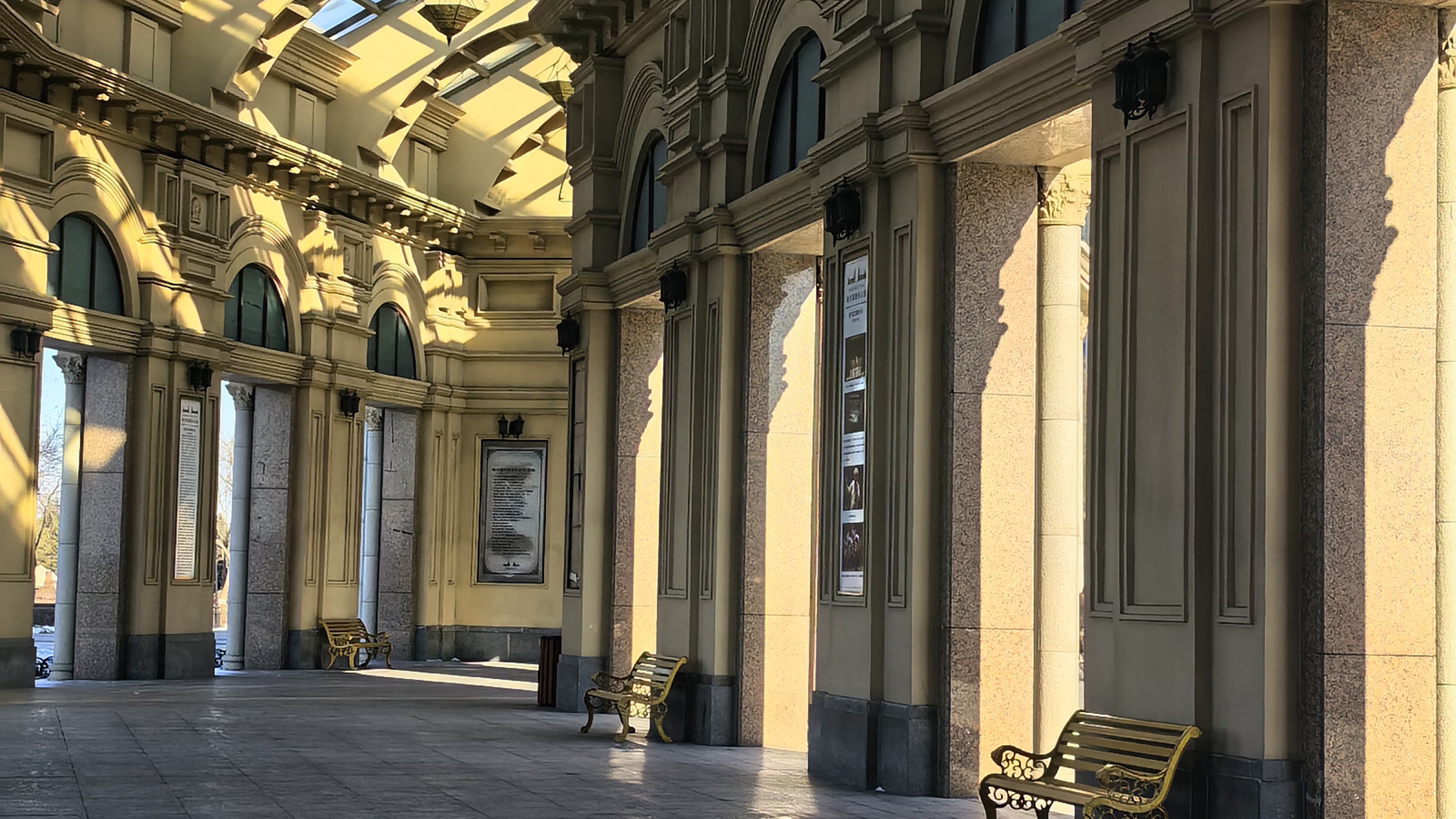 我可以英语文章翻译，可免费修改50次