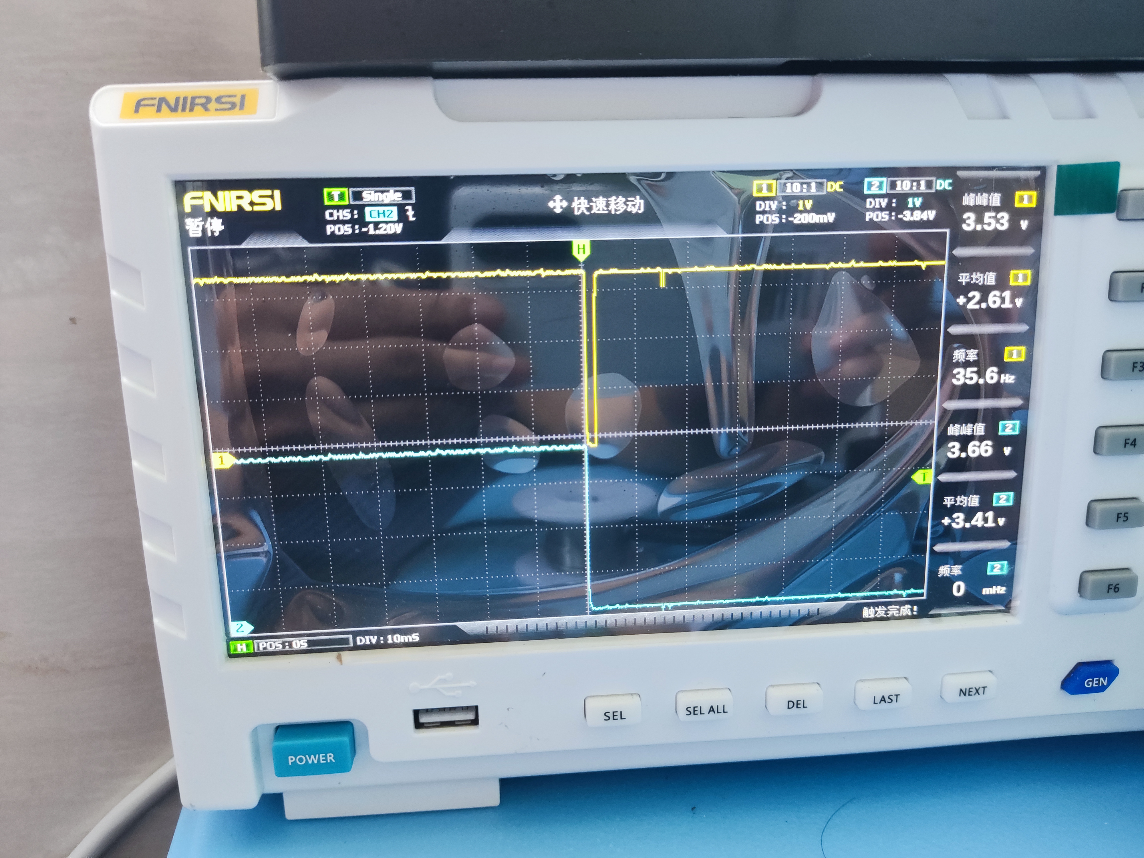 我可以1. 单片机硬件系统设计 2.   单片机软件系统设计