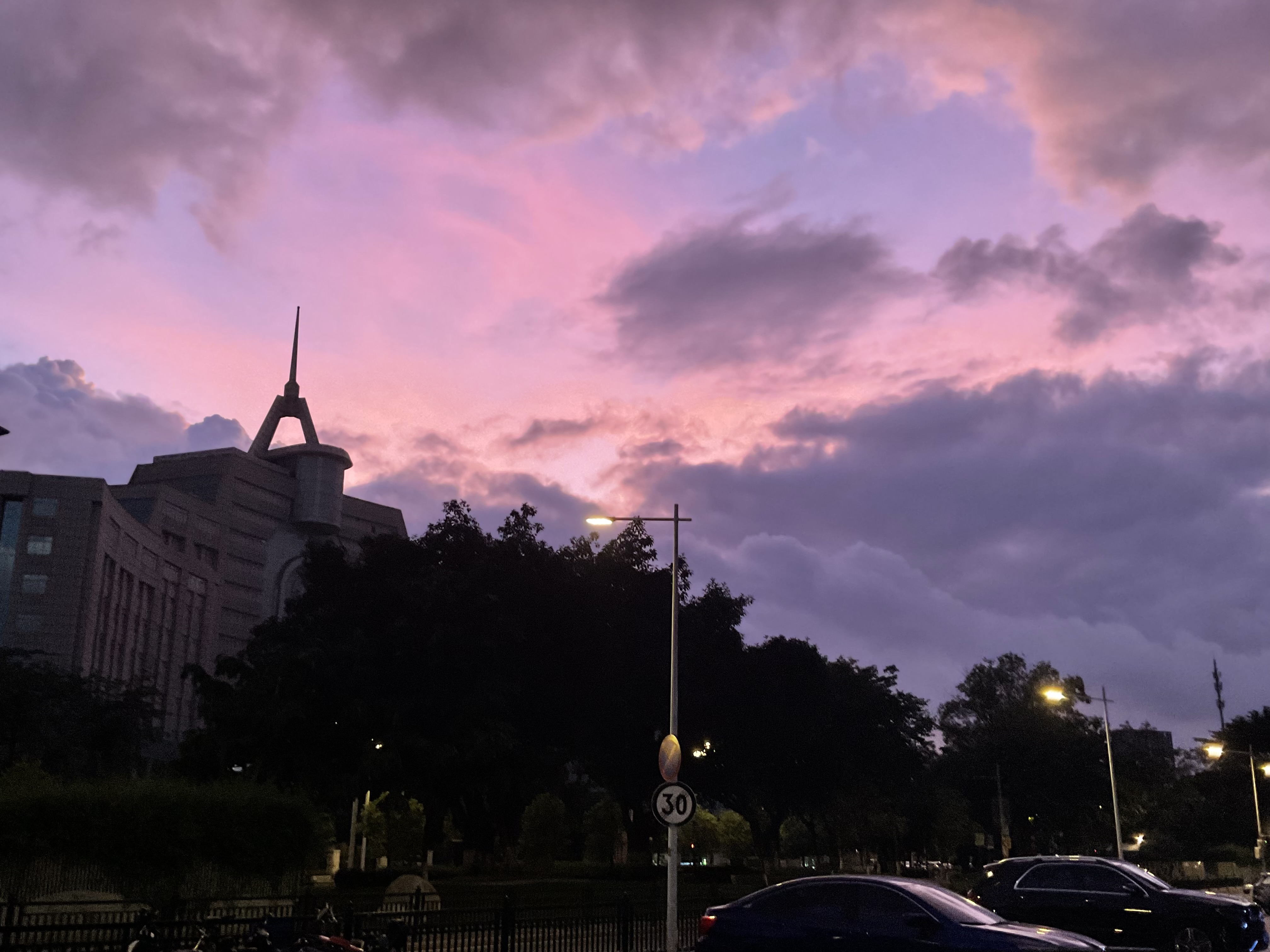 我可以制作live2d动图/皮套