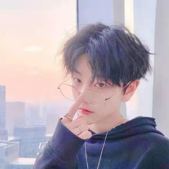 我可以按照您一天中需要的日常生活按时提醒您