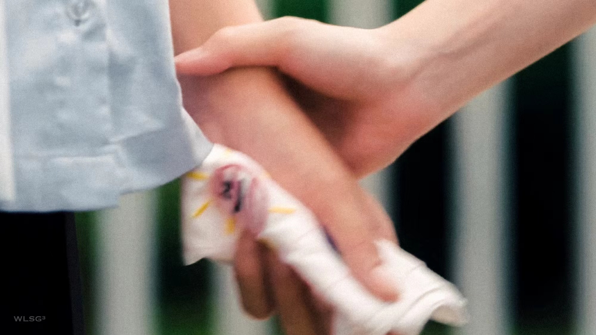 我可以陪玩和平精英和王者，连续3小时