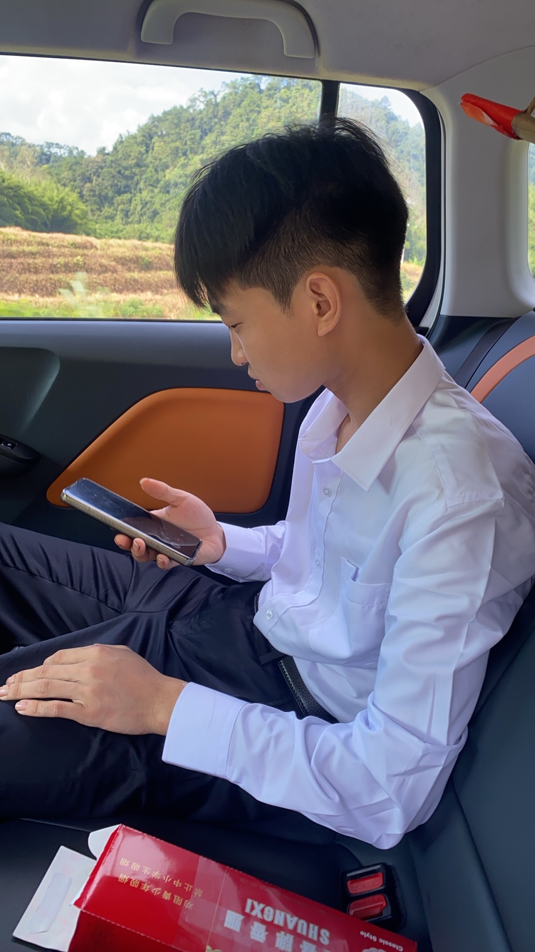 我可以审核任何的视频，明天多个20秒视频，还可以帮助任何网上有任何需求的人