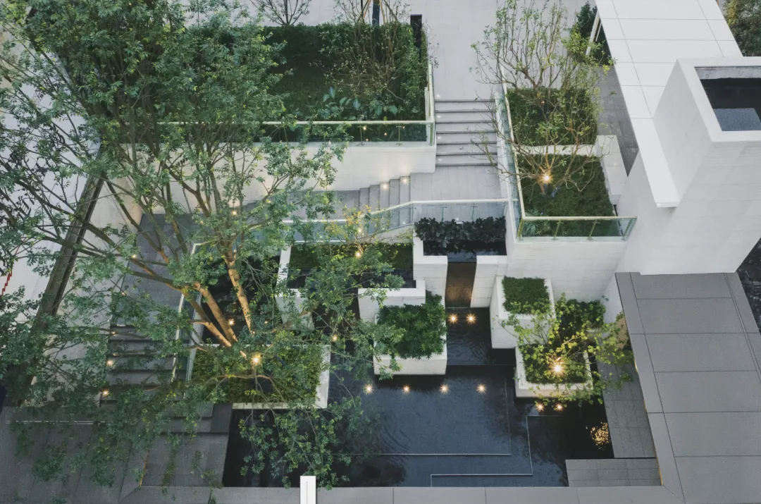 我可以两天完成别墅庭院方案设计，收费1000元。