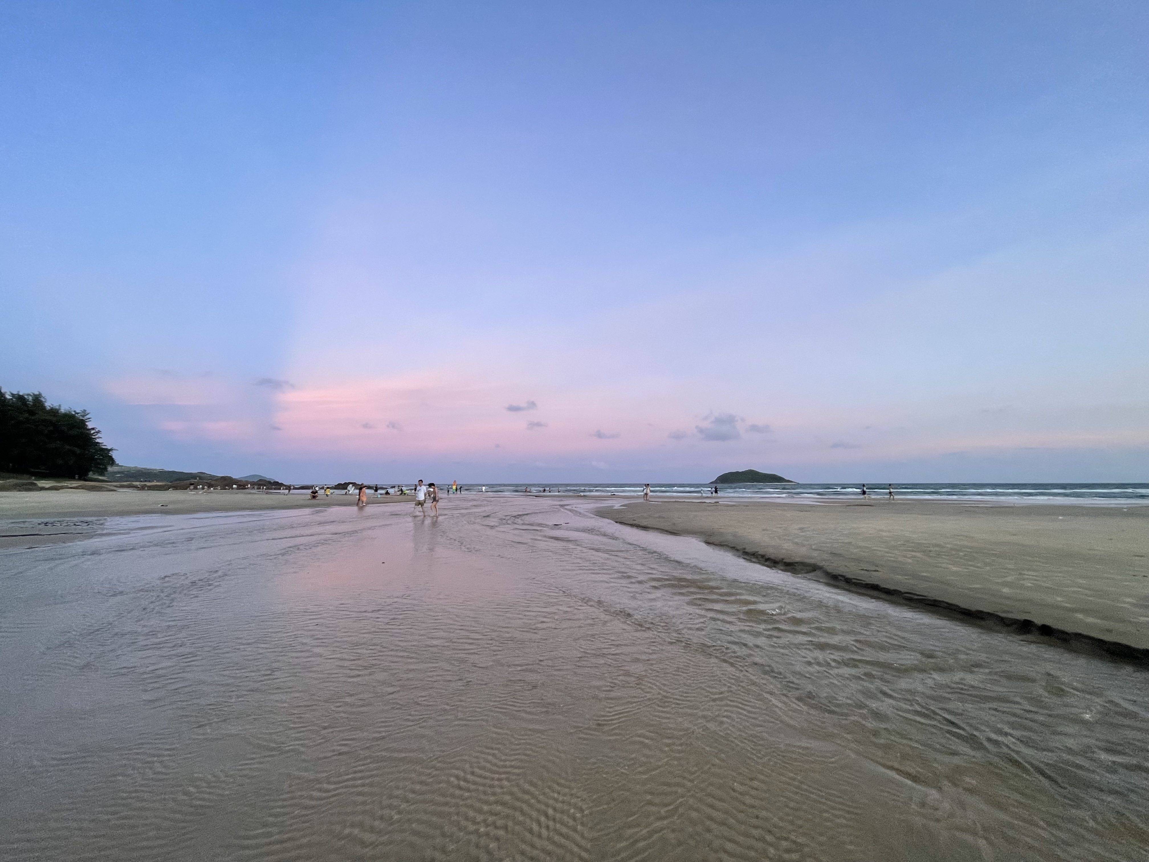 我可以对500字及以上各类文章类型进行中英文翻译