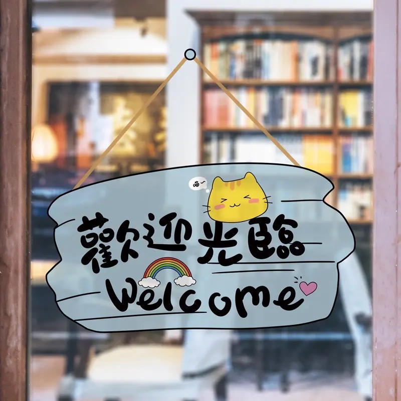 我可以承接1到多张海报、封面、名片、背景版、易拉宝等平面设计