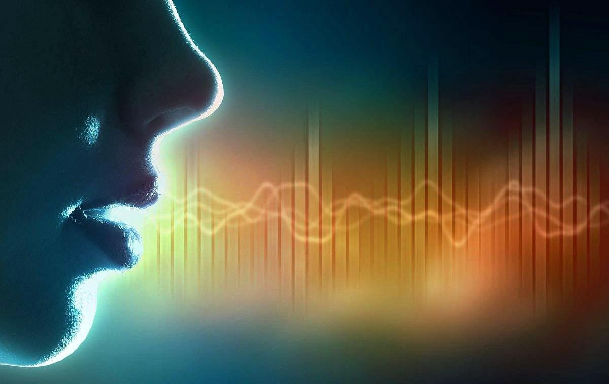 我可以完成一张网店、个人等照片照片修图，简单海报设计，广告文案写作，配音