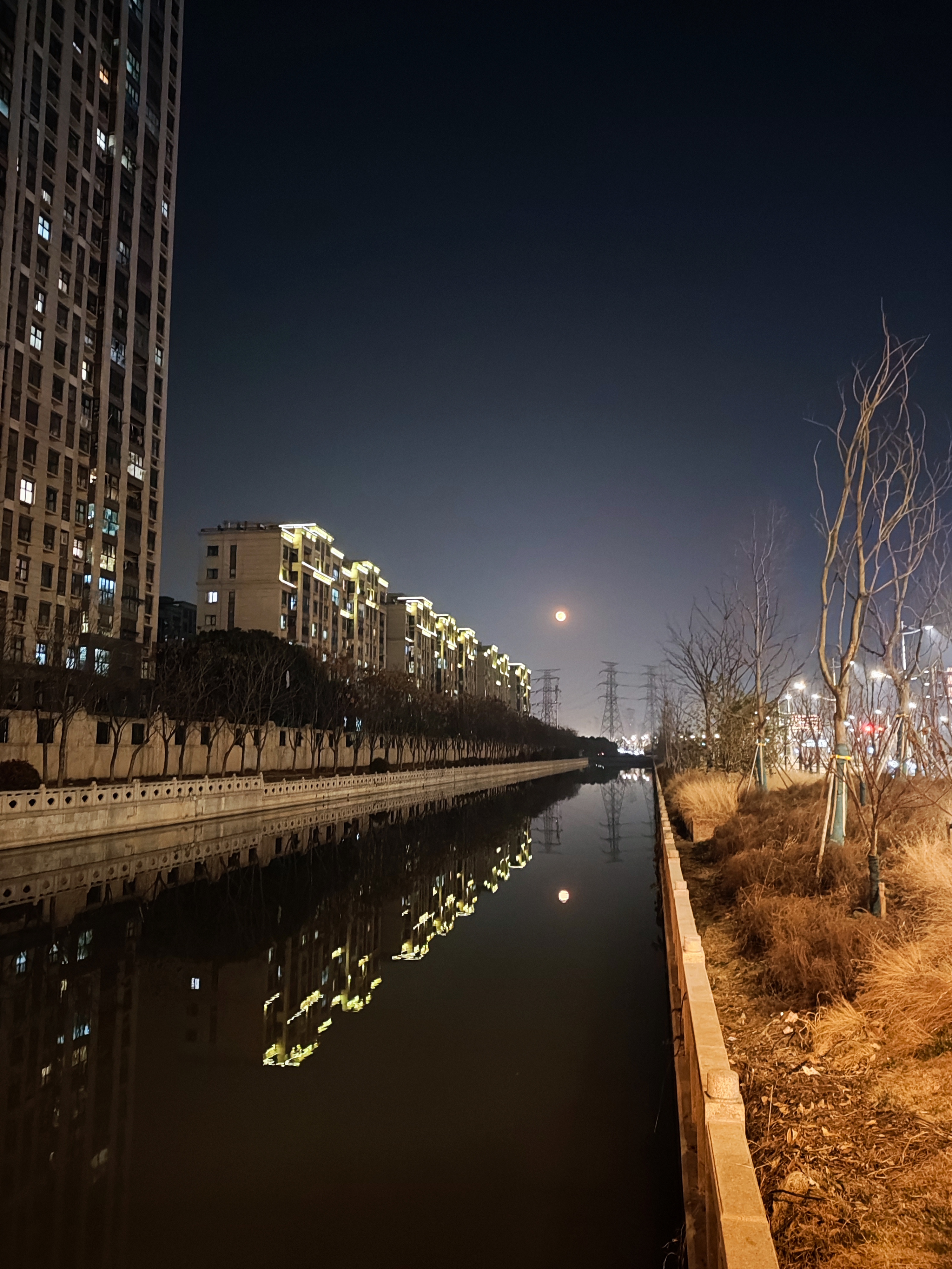 我可以完成500字微博，知乎等多渠道的产品宣传文案的编写