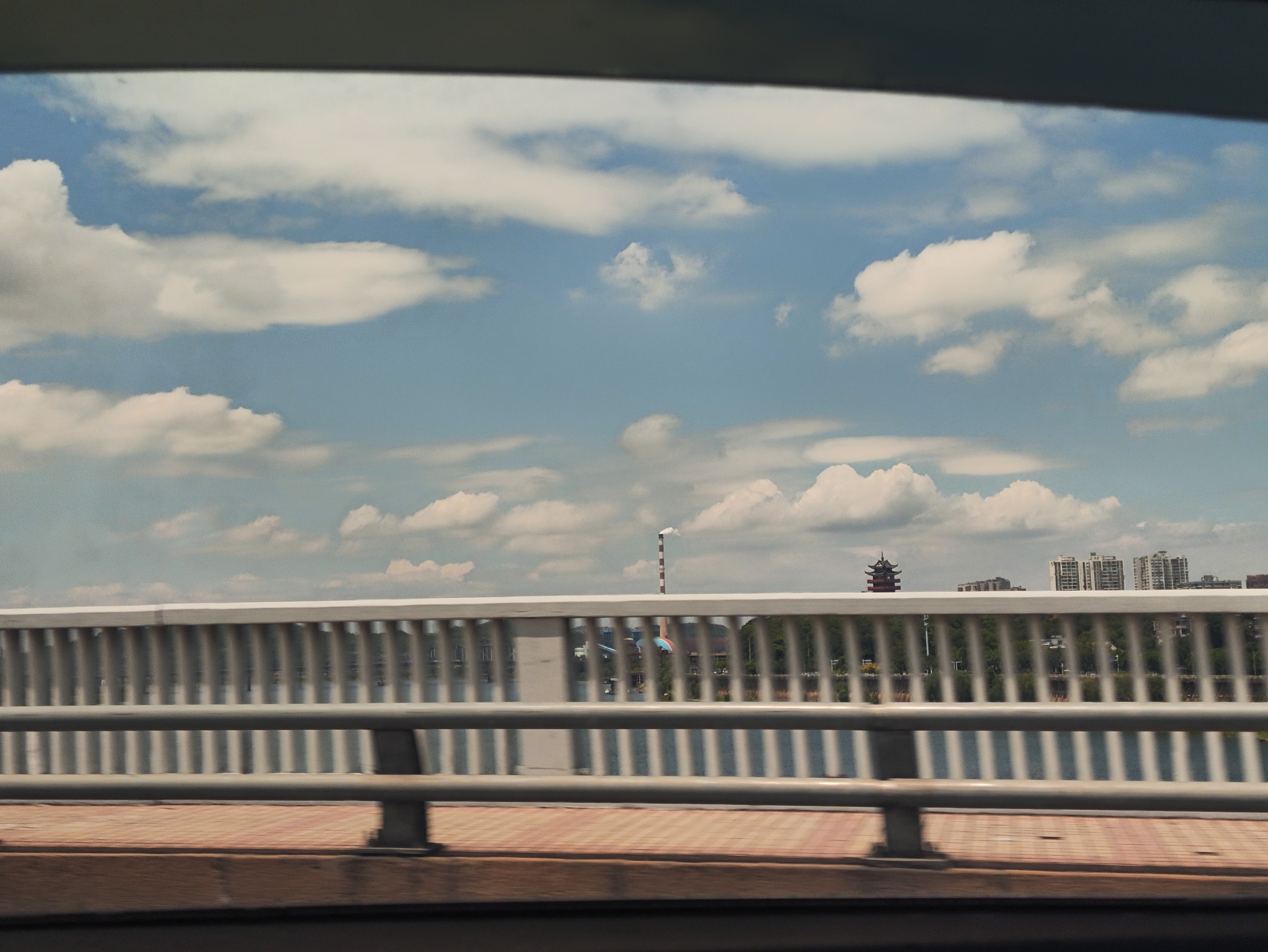 我可以3种声线配音