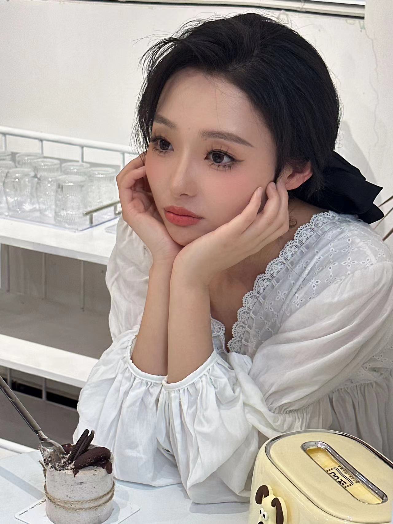 我可以完成500字的小红书、抖音、知乎微博等渠道产品宣传文案编写