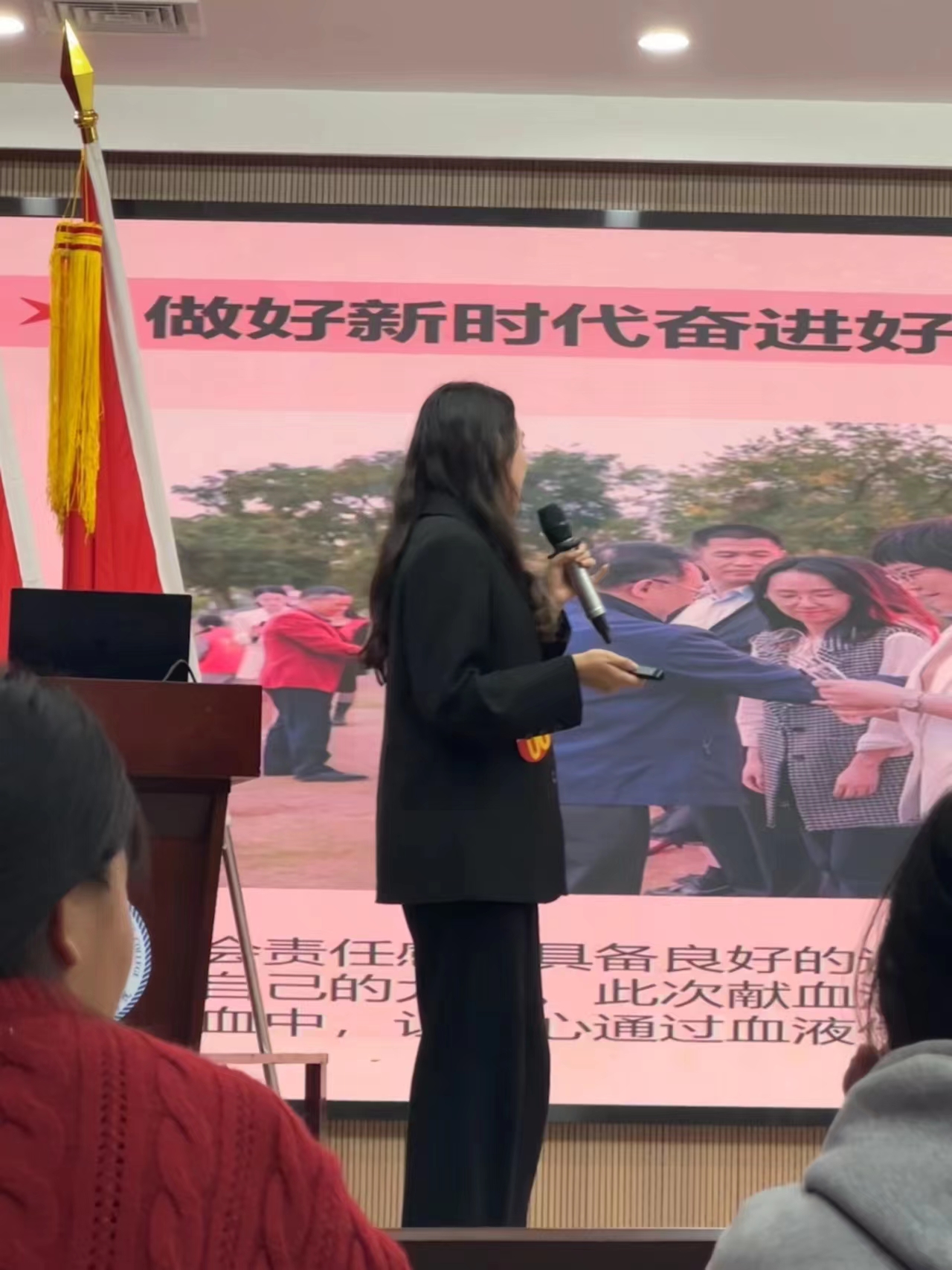 我可以完成一篇播音腔朗女声短文配音