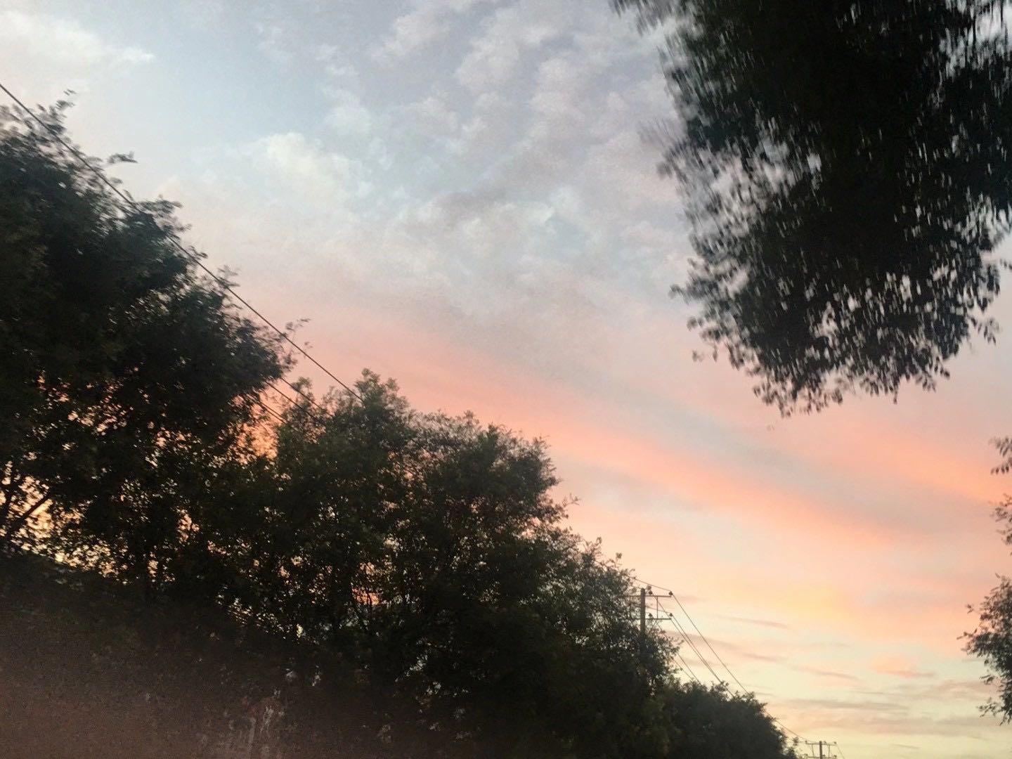 我可以完成抖音15s视频，微信朋友圈视频以及vlog制作。