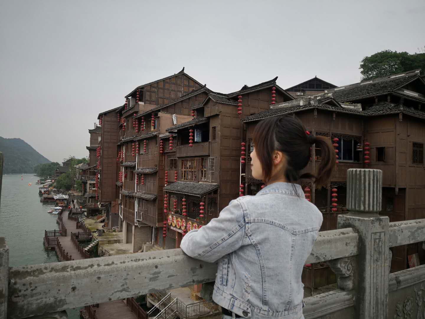 我可以提供每天一次或以上的叫醒服务