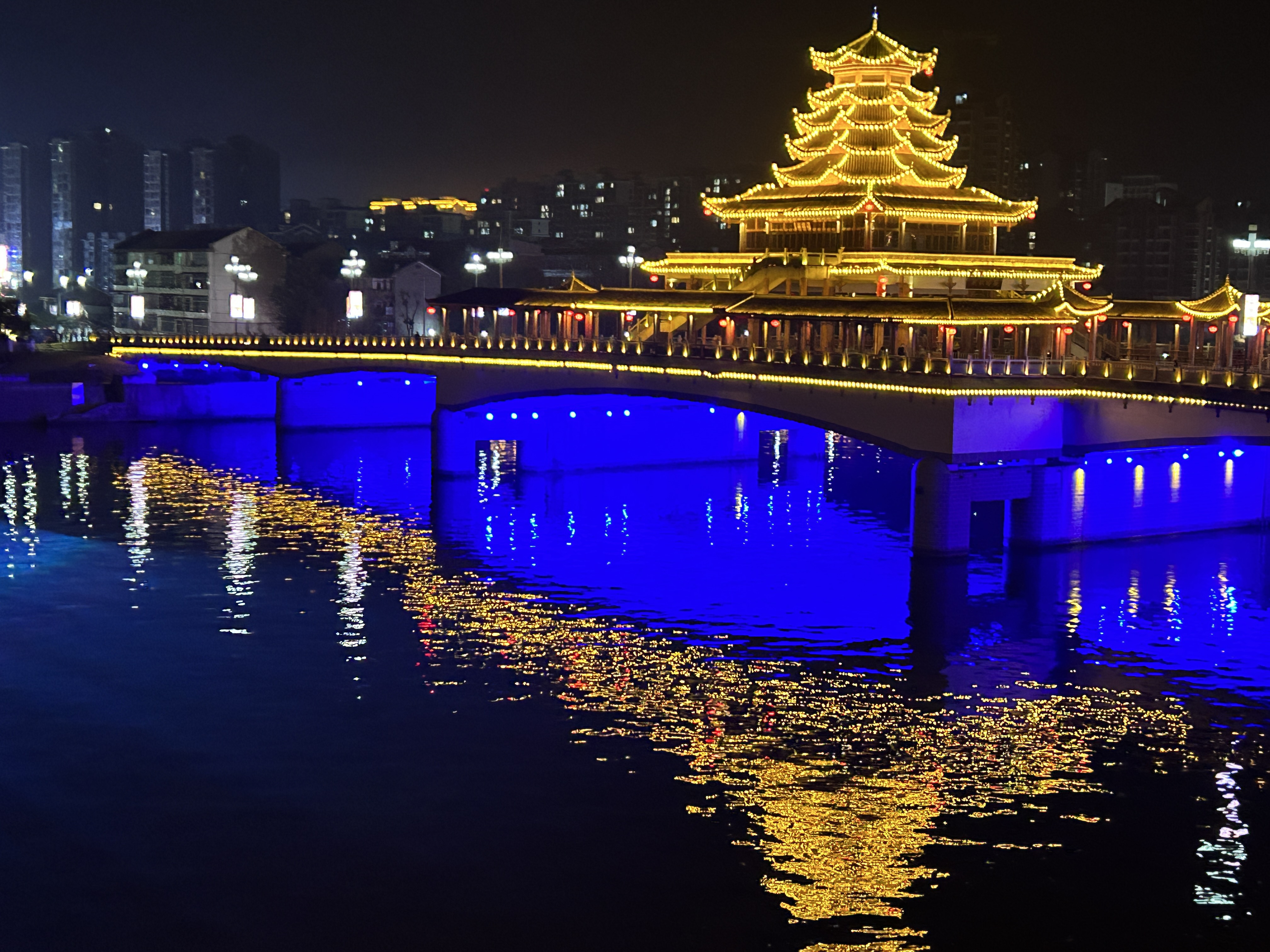 我可以文案写作时事编辑500字文章