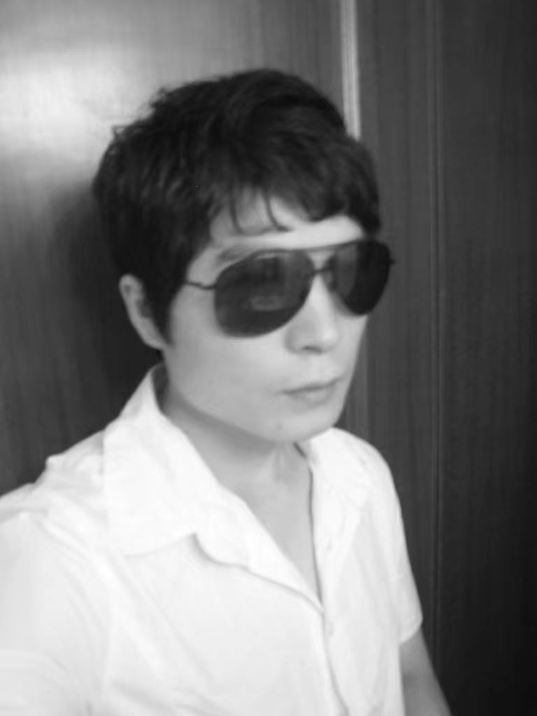 我可以完成1小时以上的韩语口语陪练，韩语教学，各种生活打杂服务