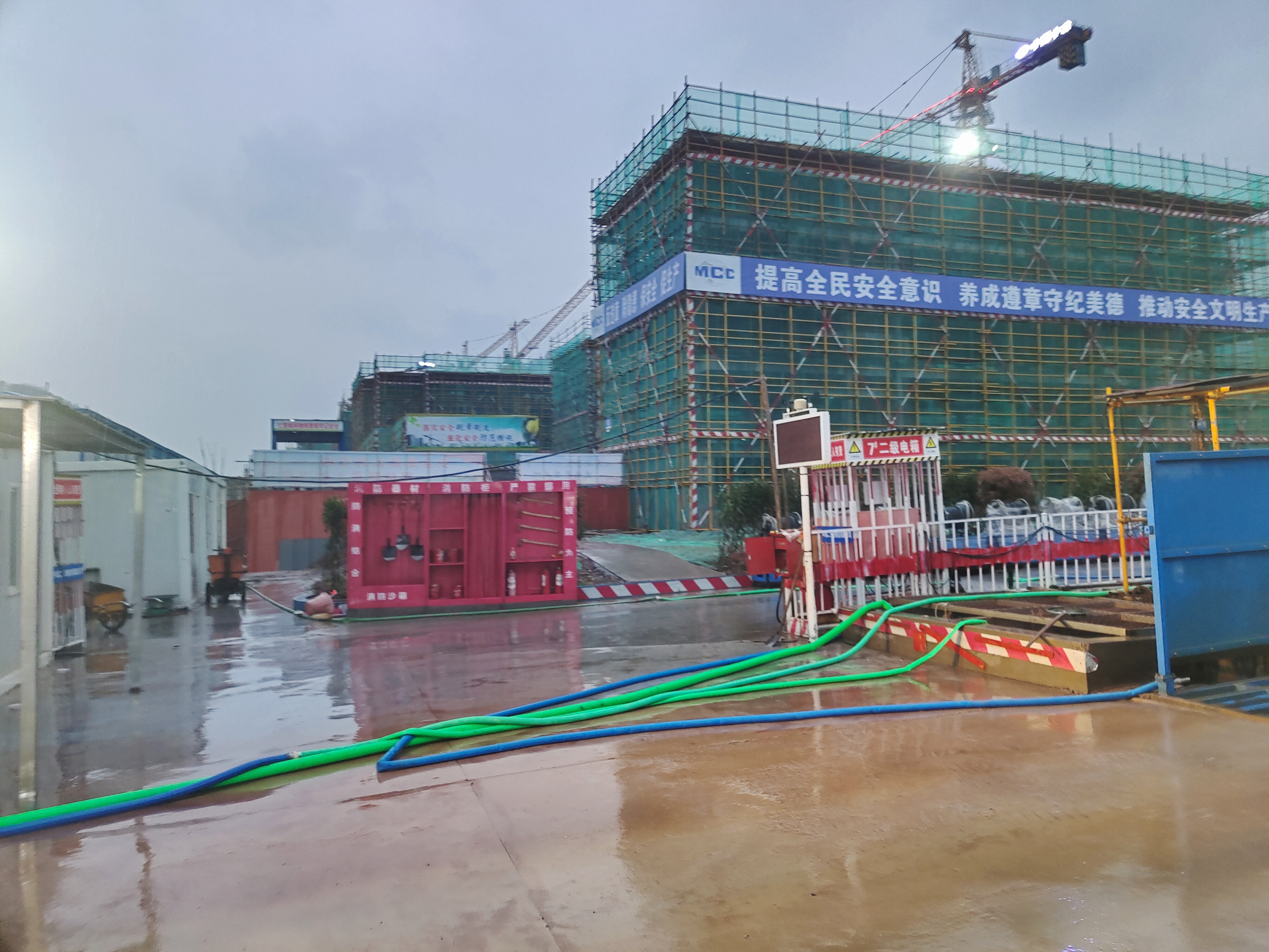 我可以推荐土建项目及管理岗位1.3w/月