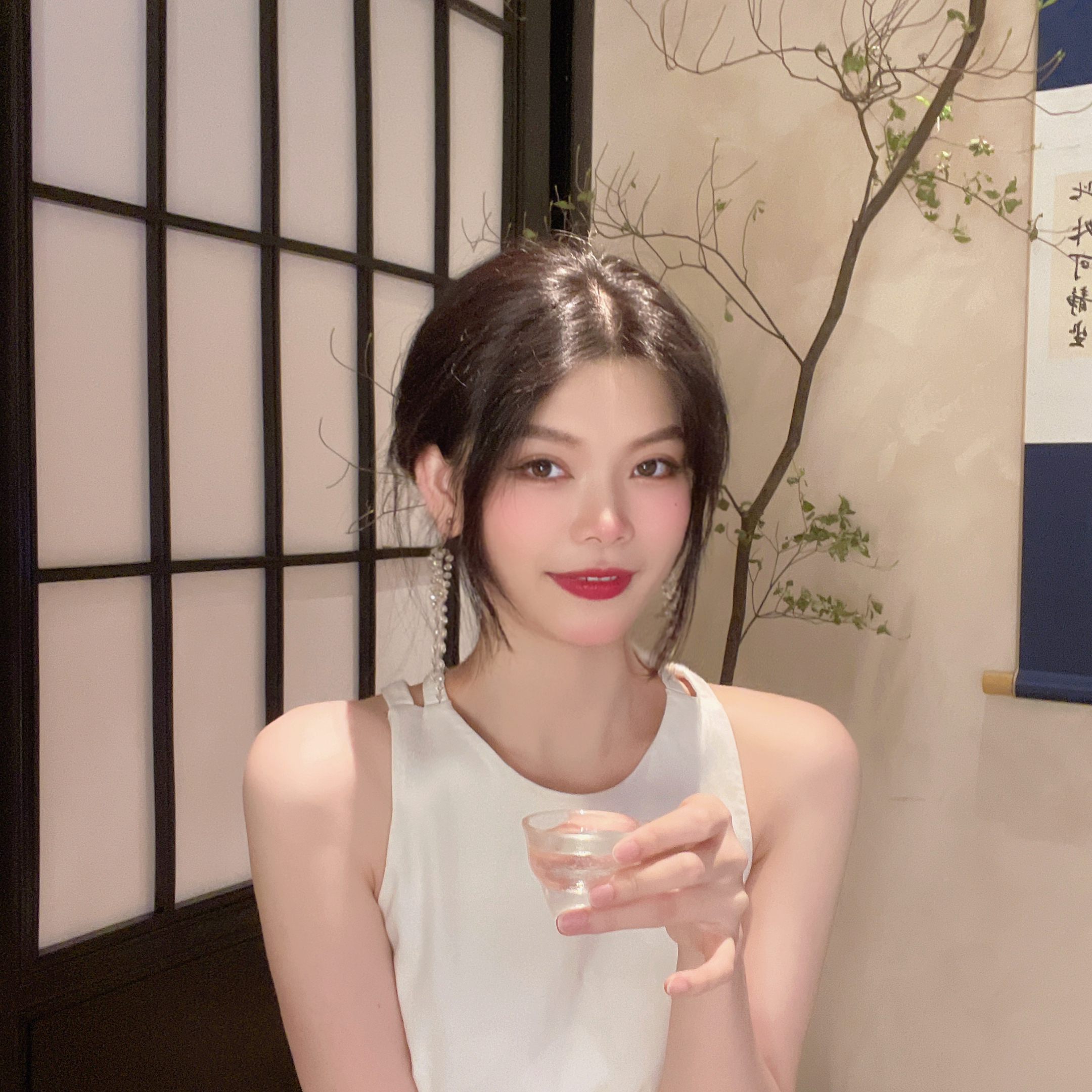 我可以解决你的感情烦恼 一起聊聊吧 开导的力量很大 我深深的相信这一点