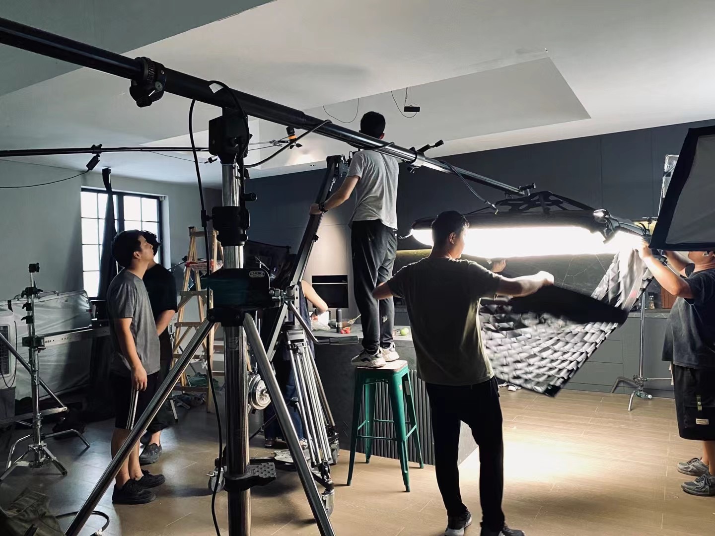 我可以拍摄一组产品照片