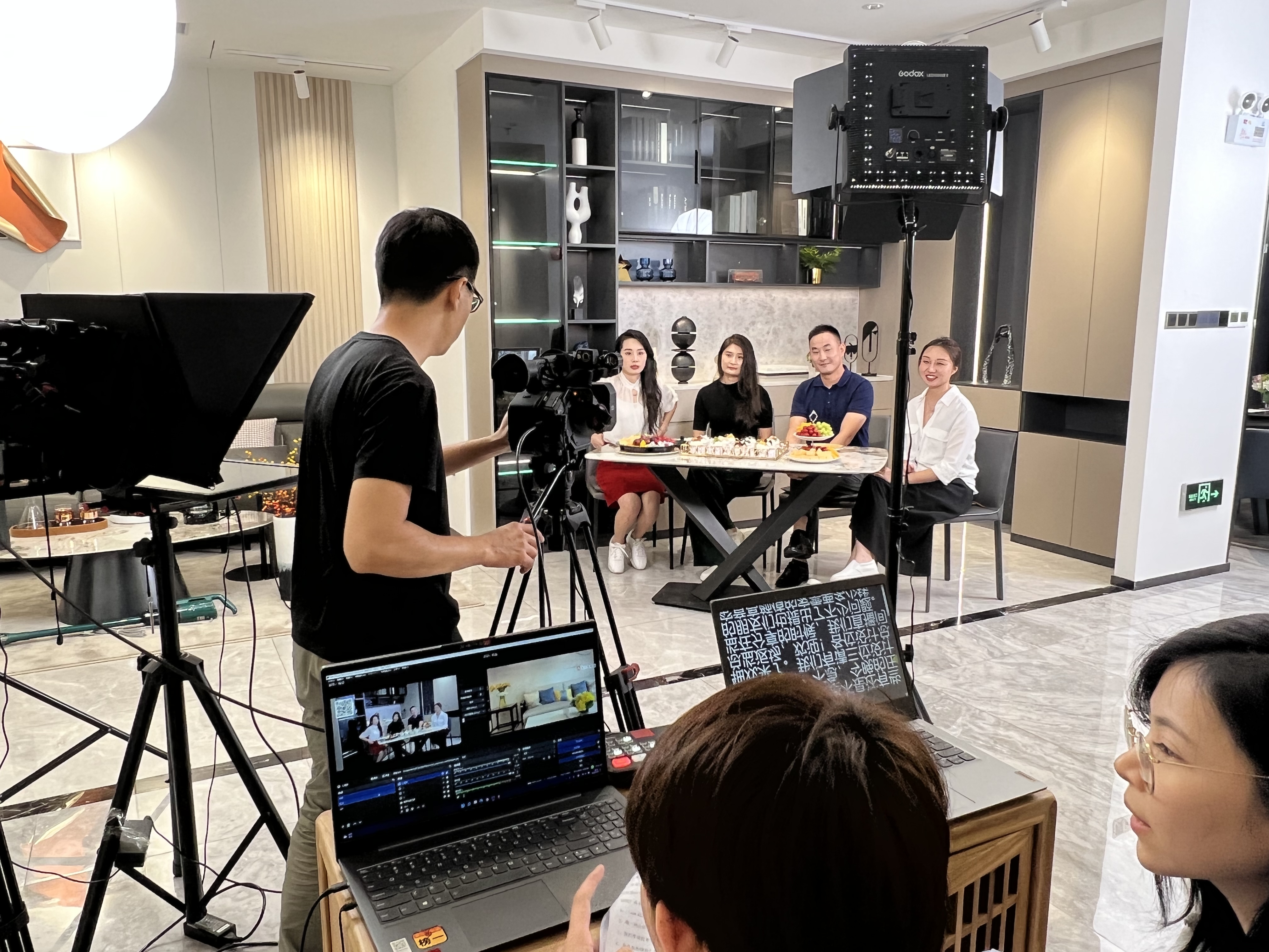 我可以主持一场活动