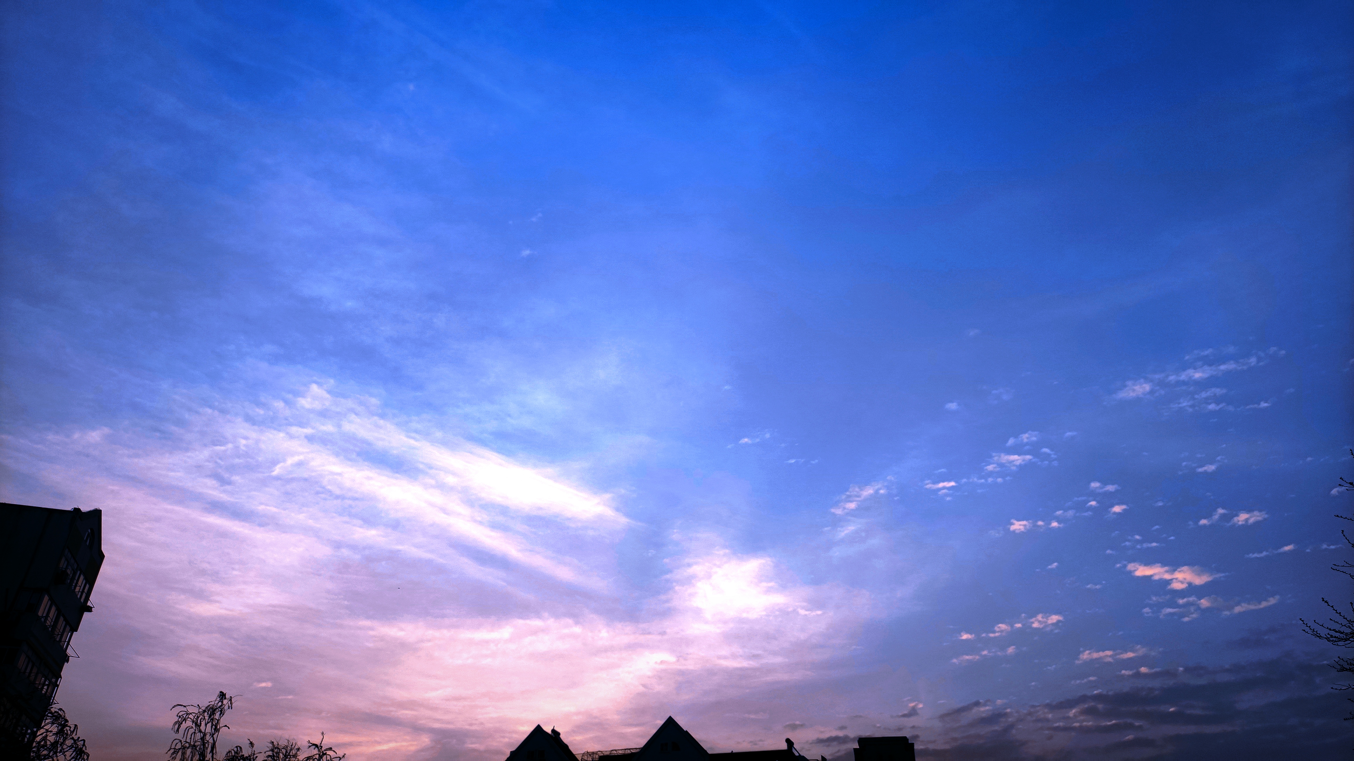 我可以视频剪辑，视频特效，15秒快闪视频，节日海报，商用PPT，普通PPT设计