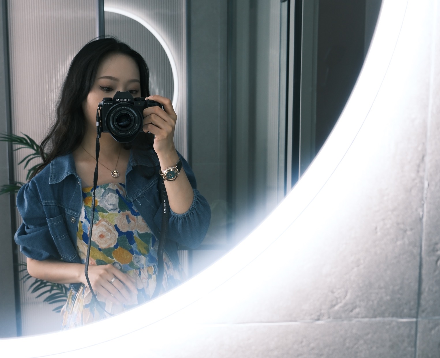 我可以维护分销渠道，有单独同时负责30个渠道的经验