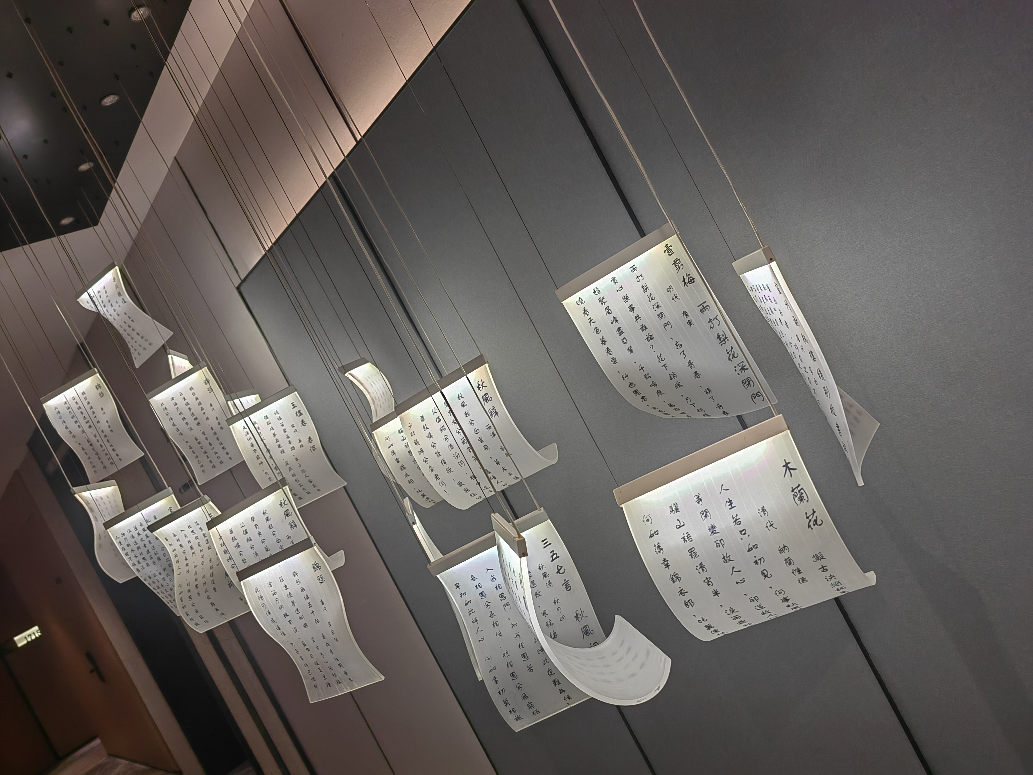 我可以• 我可以完成500字的知乎/微博等渠道的产品宣传文案的编写