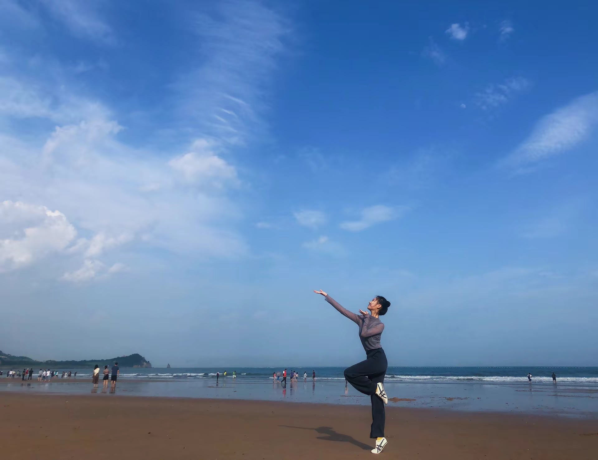 我可以一小时帮助你解决舞蹈上的问题 教你如何改善形体 提升气质 抖音网红舞蹈