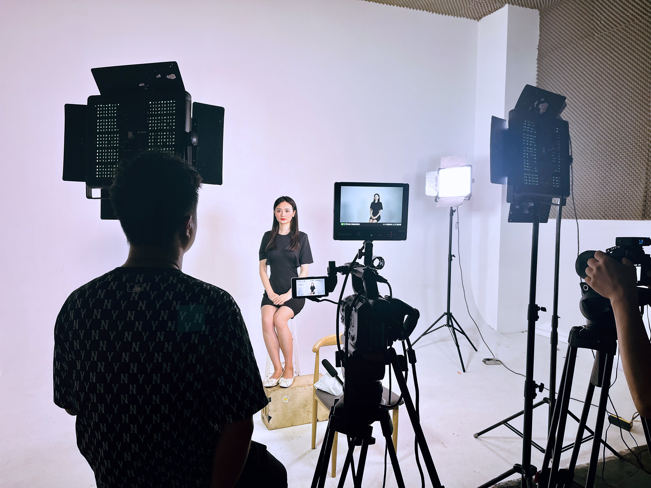 我可以写脚本，可以独立完成拍摄剪辑30秒-30分钟的全部工作。