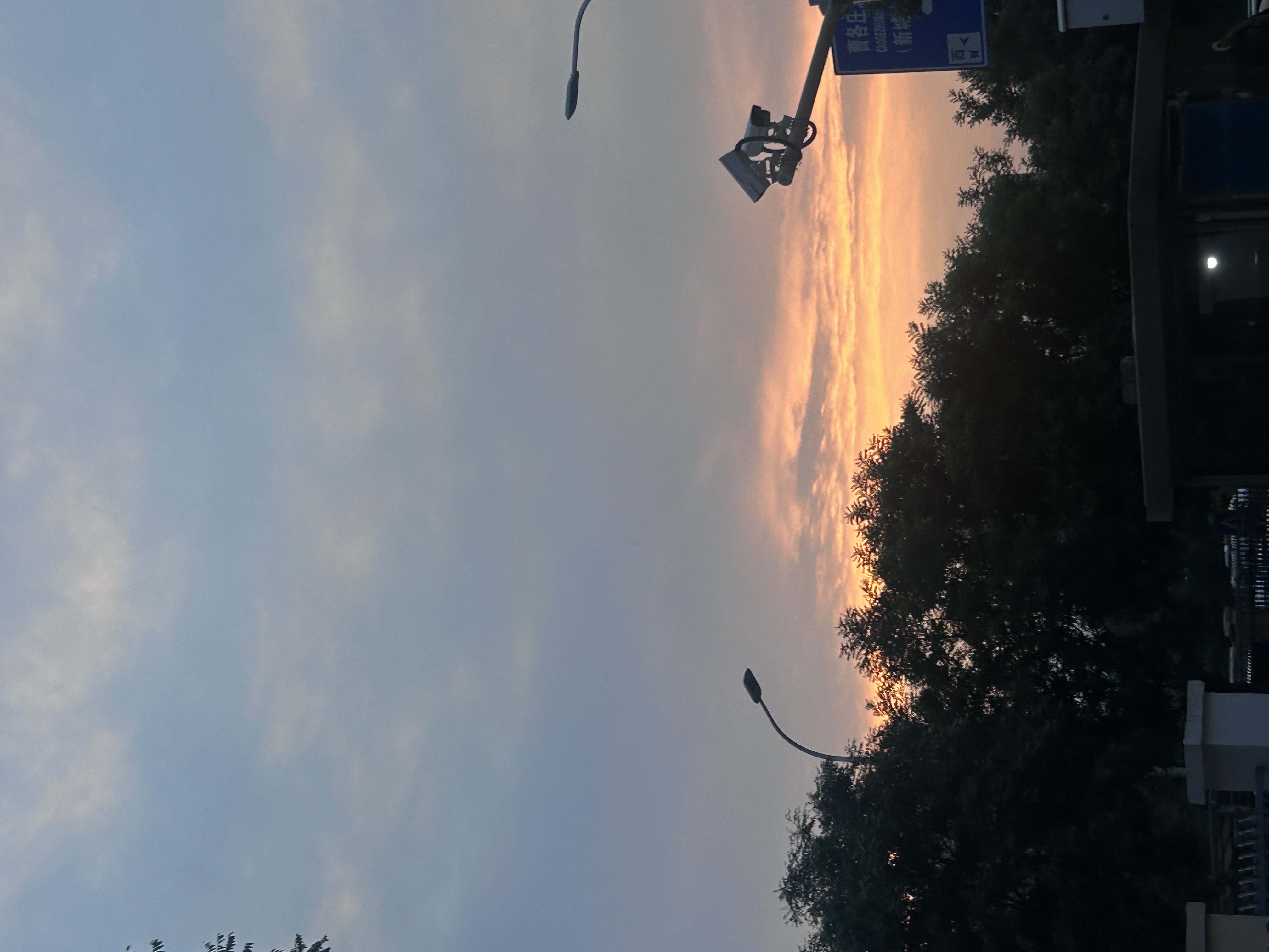 我可以信创设备问题处理，打印机，驱动等调试。python简单的数据获取。可以完成2个功能性测试用例撰写